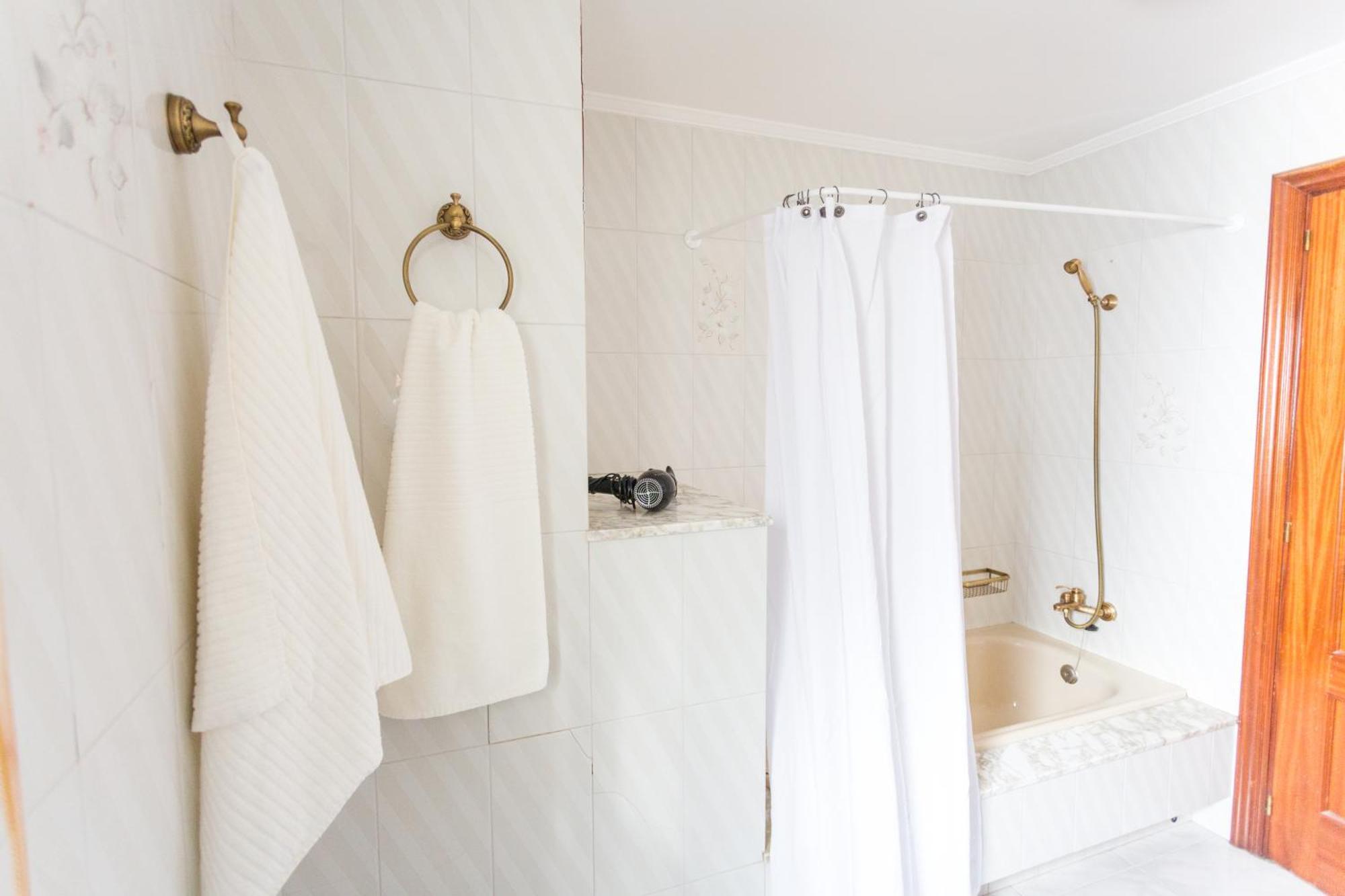 Disfruta De En Amplio Apartamento