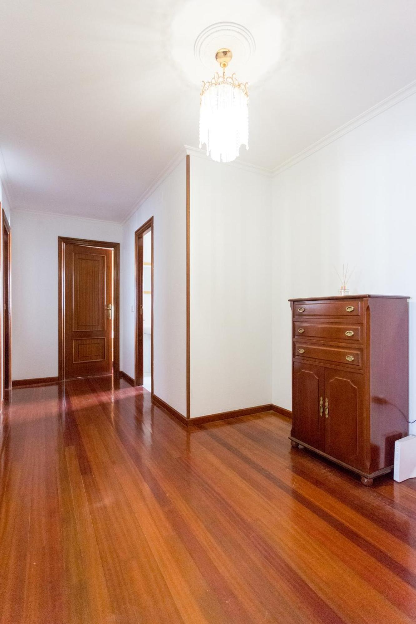 Disfruta De En Amplio Apartamento Melide
