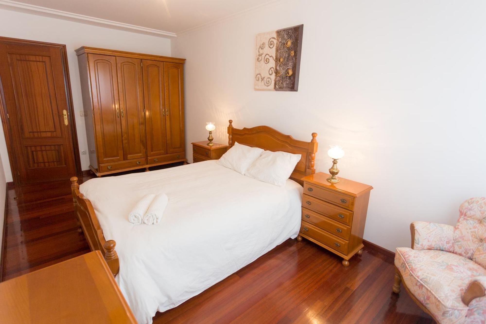 Disfruta De En Amplio Apartamento